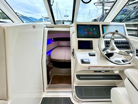 Boston Whaler 345 Conquest Pilothouse image