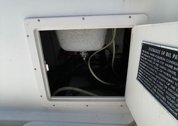 Century 3200 Center Console image