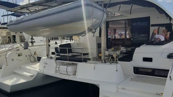 Lagoon 42 