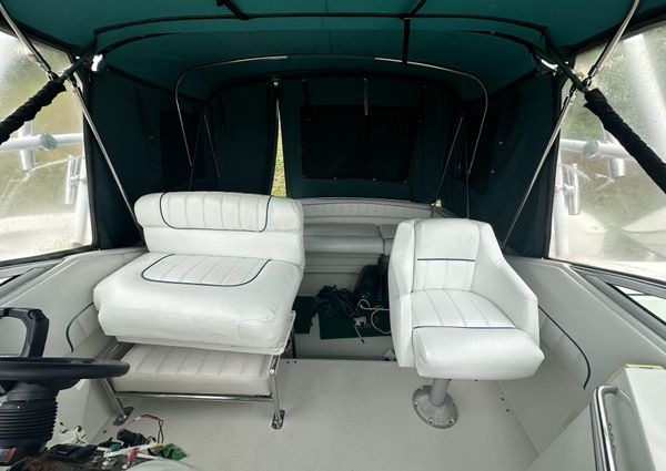 Larson CABRIO-280-MID-CABIN image