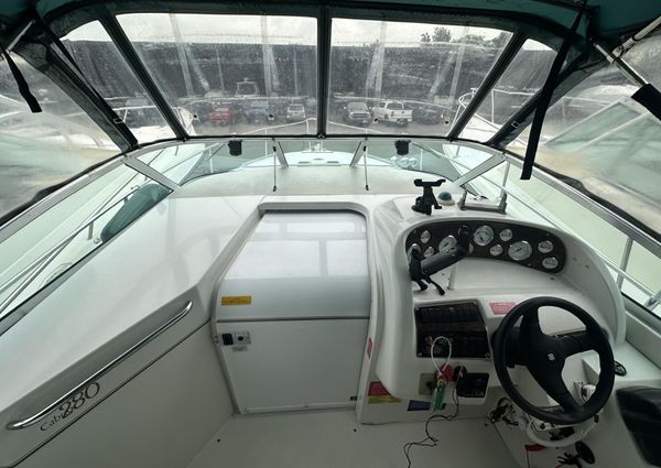 Larson CABRIO-280-MID-CABIN image