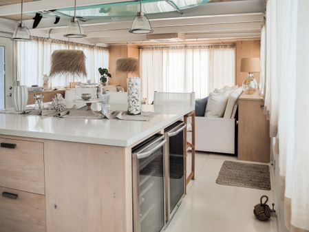 Houseboat CUSTOM-FLOATING-HOME image