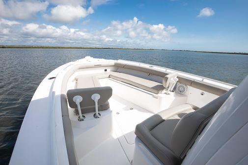 Everglades 273 Center Console image