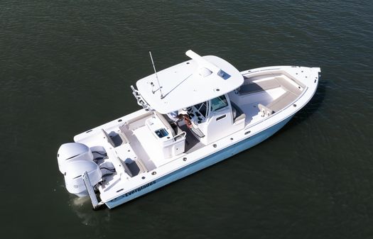 Everglades 273 Center Console image