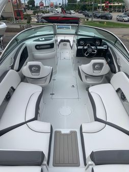 Crownline 265 SS image
