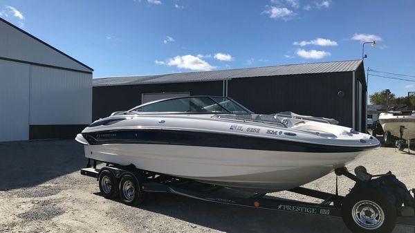 Crownline 240 EX