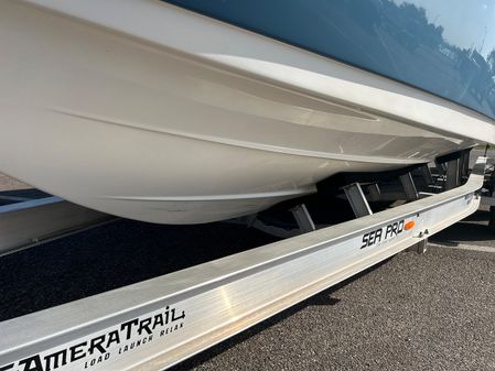 Sea-pro 259-CENTER-CONSOLE image