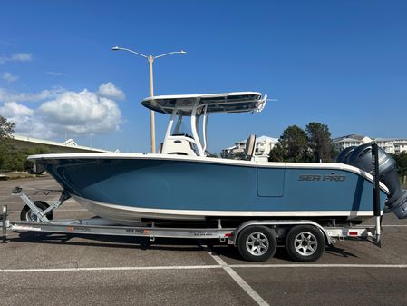 Sea-pro 259-CENTER-CONSOLE image