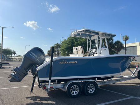 Sea-pro 259-CENTER-CONSOLE image