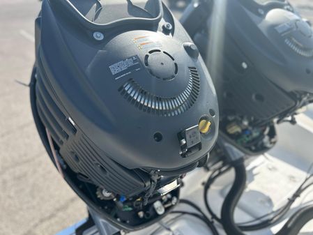 Sea-pro 259-CENTER-CONSOLE image