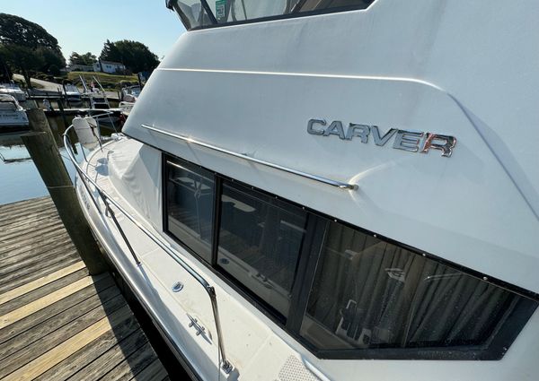 Carver 33-AFT-CABIN image