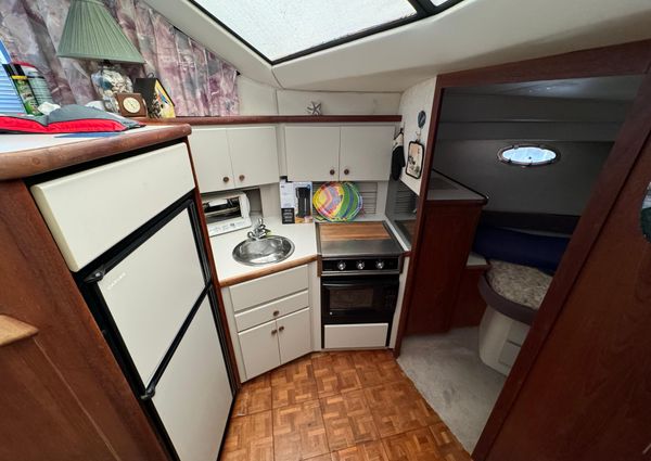 Carver 33-AFT-CABIN image