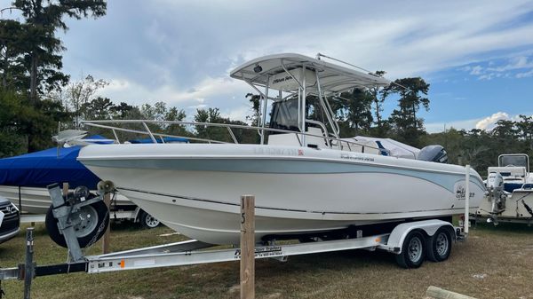 Carolina Skiff 2400 CC