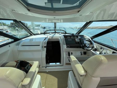 Sea Ray 450 Sundancer image