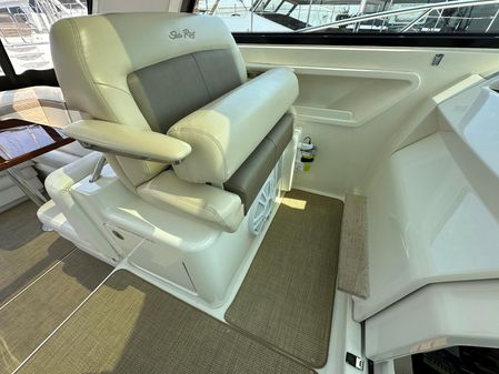 Sea Ray 450 Sundancer image