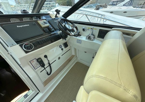 Sea Ray 450 Sundancer image