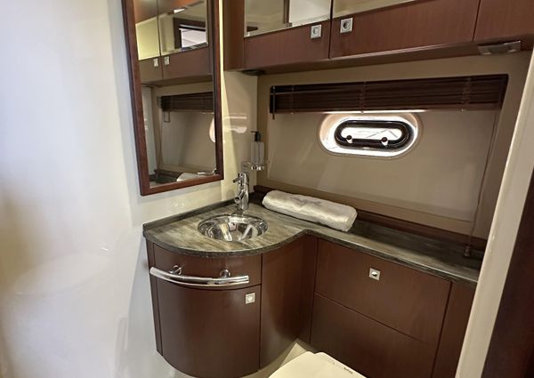 Sea Ray 450 Sundancer image