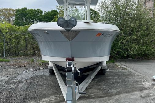 Robalo R242-CENTER-CONSOLE image