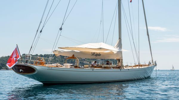 e Sailing Yachts Renaissance Yachts - New Classic Sloop 