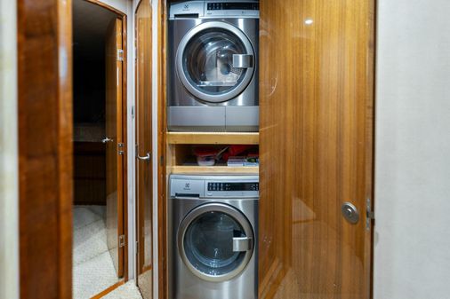 Viking 55 Convertible image
