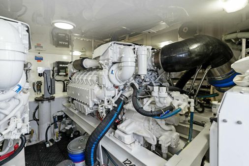 Viking 55 Convertible image