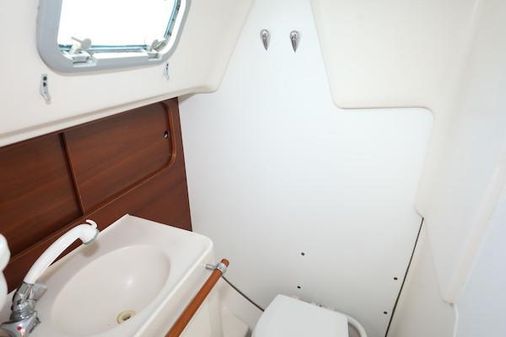 Beneteau OCEANIS-281 image