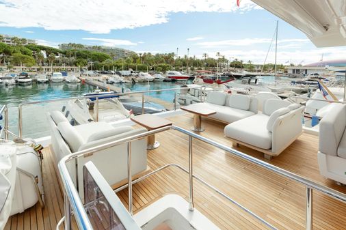 Azimut 72 Flybridge image