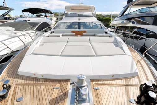 Azimut 72 Flybridge image