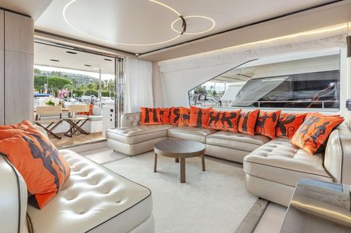 Azimut 72 Flybridge image