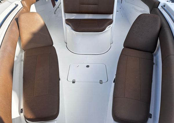 Sea Pro 259 Center Console image