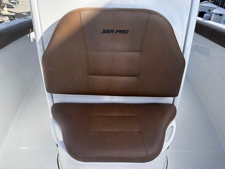 Sea Pro 259 Center Console image