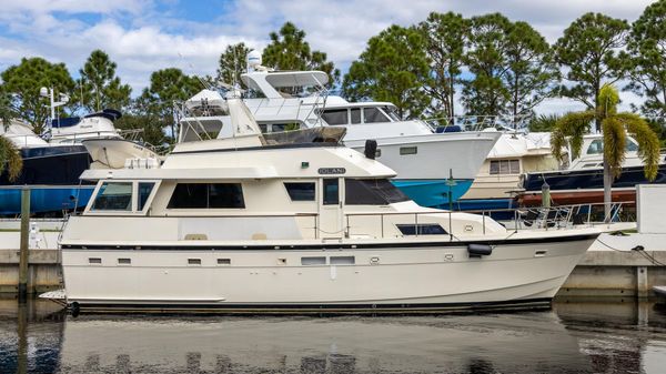 Hatteras 54 Motor Yacht