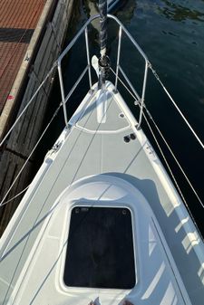 Hunter 31 image