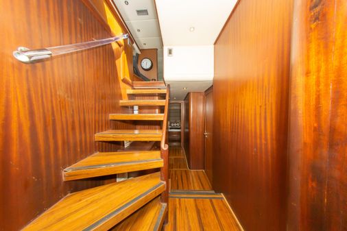 Tango COCKPIT MOTOR YACHT image