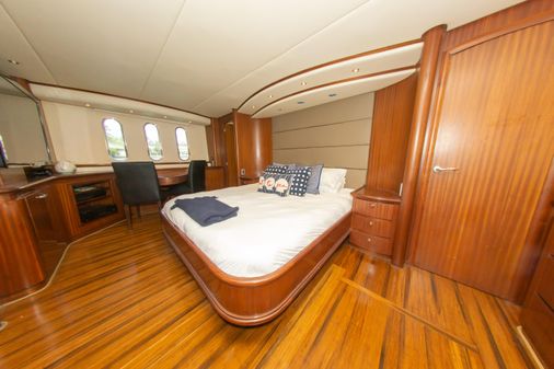 Tango COCKPIT MOTOR YACHT image