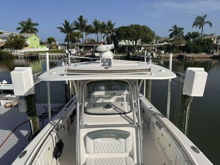 Robalo 30 Center Console image