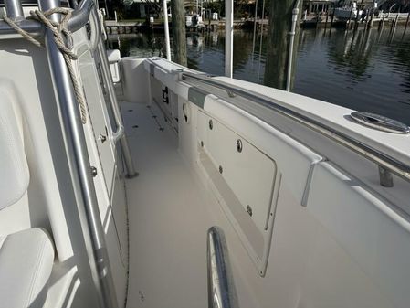 Robalo 30 Center Console image