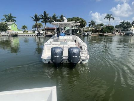 Robalo 30 Center Console image