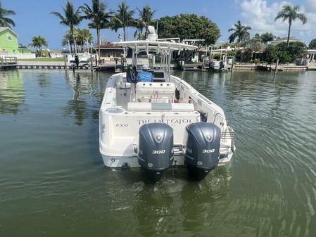 Robalo 30 Center Console image