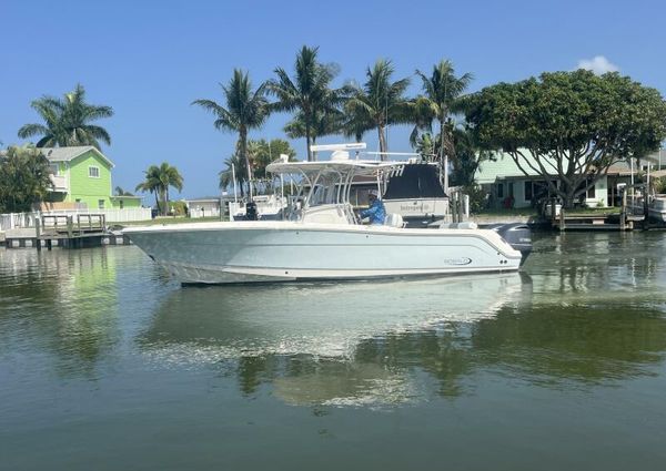 Robalo 30 Center Console image