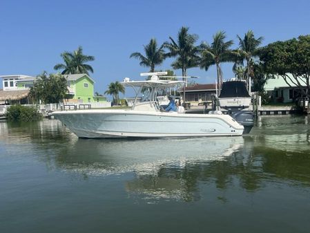 Robalo 30 Center Console image