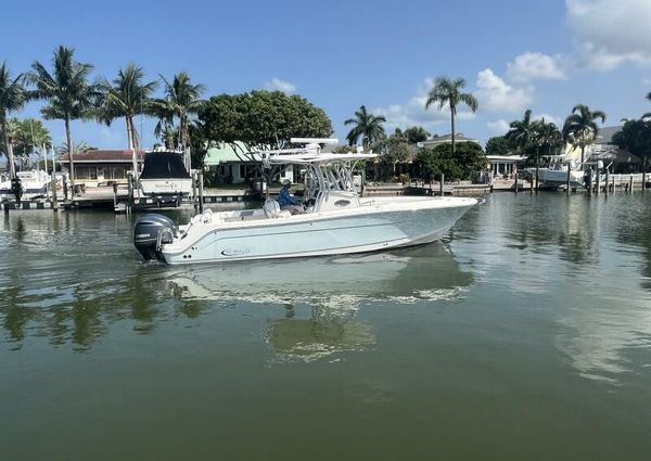 Robalo 30 Center Console image