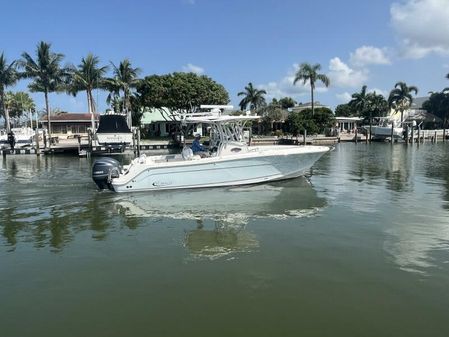 Robalo 30 Center Console image