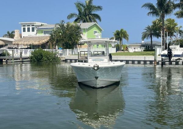 Robalo 30 Center Console image