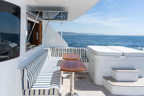 Ocean Alexander Sky Lounge image