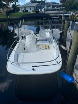 Boston-whaler 170-SUPER-SPORT image