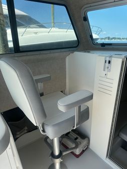 Parker 2520 XLD Sport Cabin image