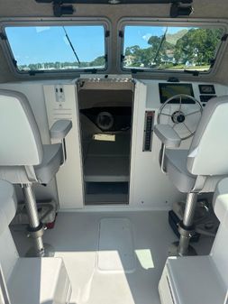 Parker 2520 XLD Sport Cabin image