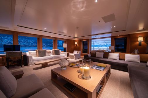 Feadship De Vries image