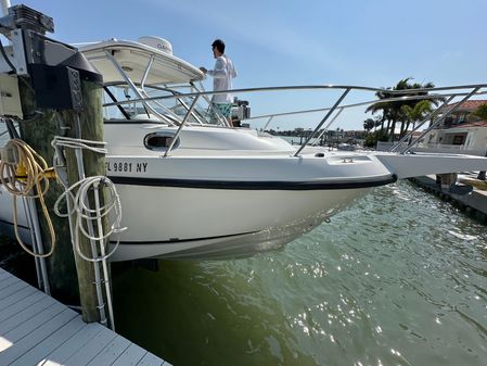 Boston-whaler 255-CONQUEST image